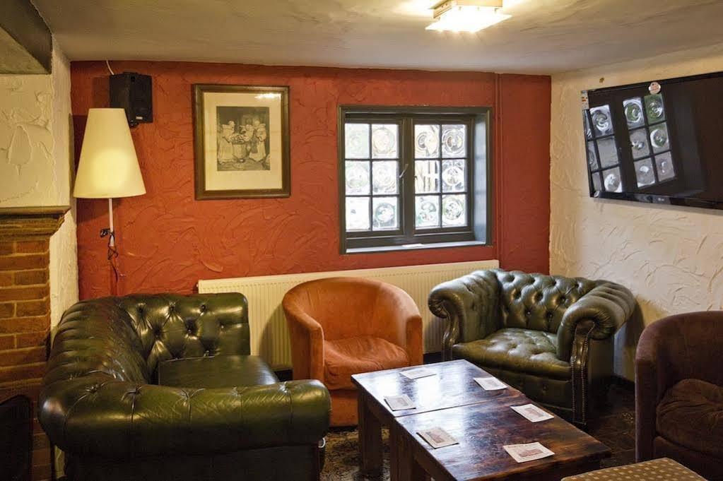 The May Garland Inn Hellingly Exteriör bild