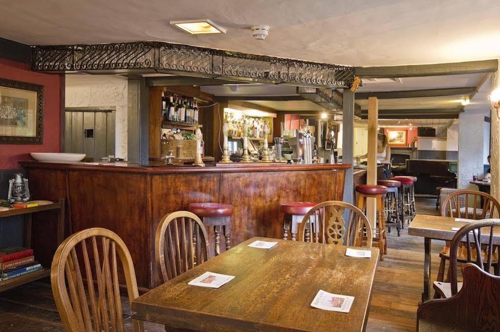 The May Garland Inn Hellingly Exteriör bild